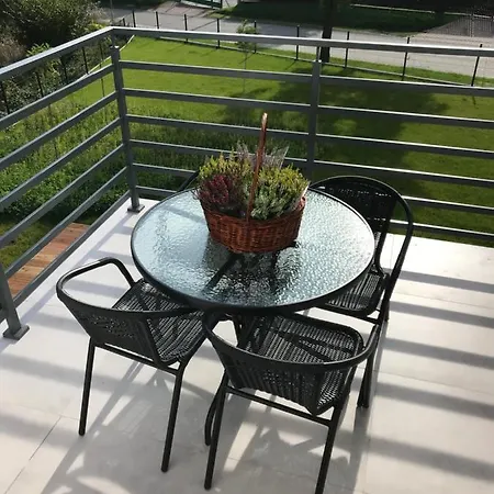 Trzy Male Drzewka Apartment *