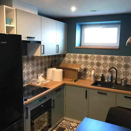 Trzy Male Drzewka Apartment *