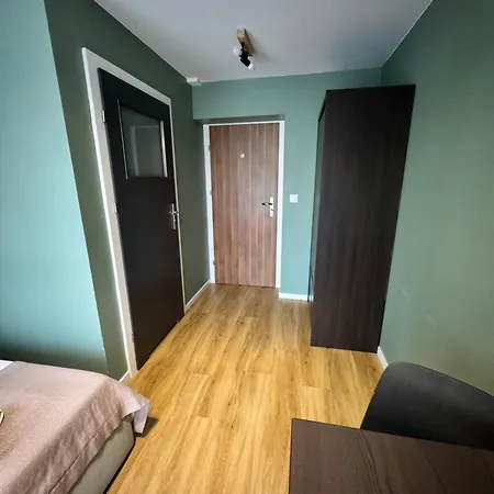 Trzy Male Drzewka Appartement